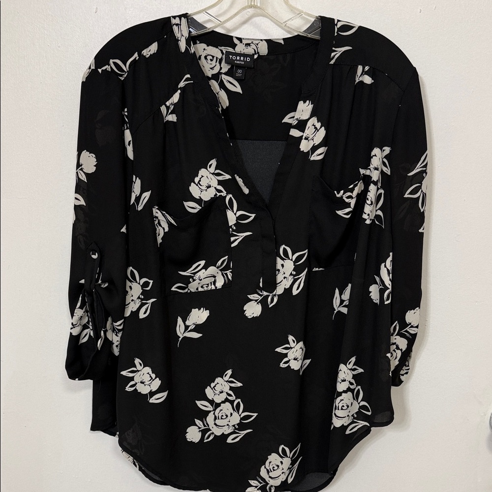 torrid Black and White Floral Split-Neck Blouse